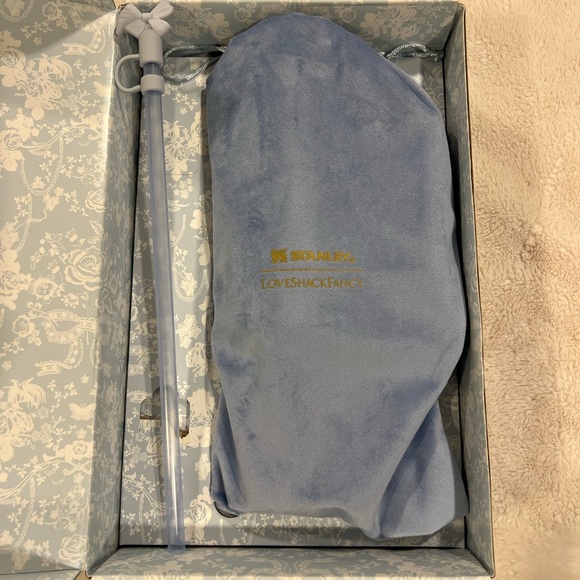 Stanley Love Shack Fancy 40oz Tumbler Toscana Toile Alpine Blue Cup - Picture 3 of 6